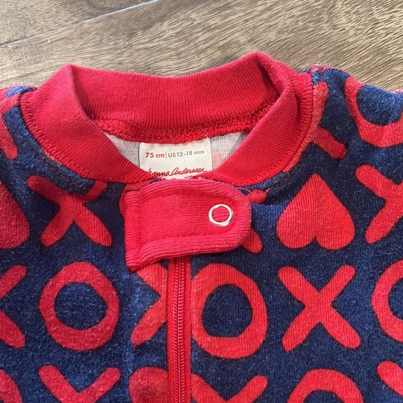 Hanna Anderson XO valentines footie - Picture 3 of 5